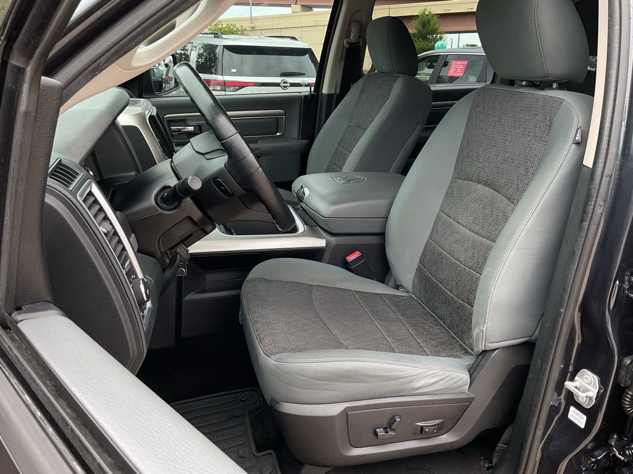 Used 2016 RAM 1500 Lone Star RWD image 16