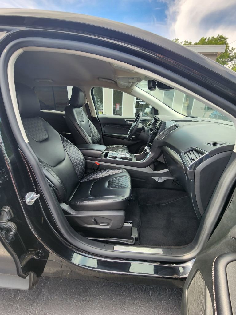 Used 2023 Ford Edge Titanium image 6