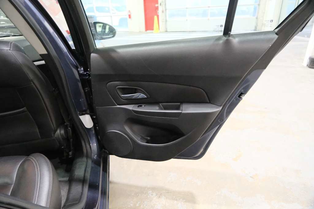 Used 2013 Chevrolet Cruze LTZ FWD image 23