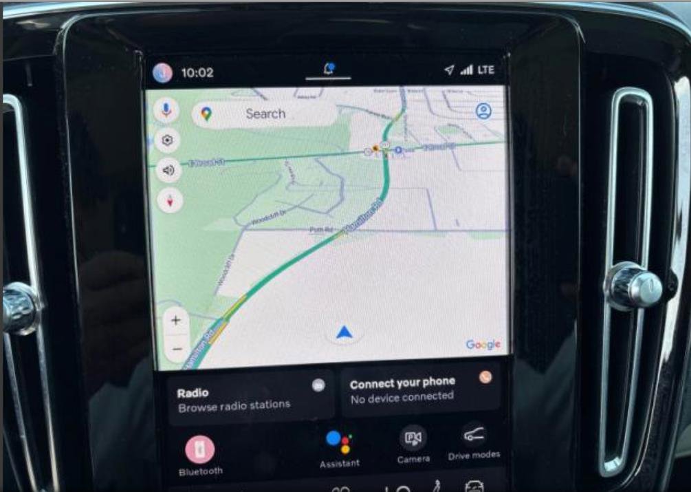 Used 2023 Volvo XC40 B5 Plus w/ Driver Assist Package image 22