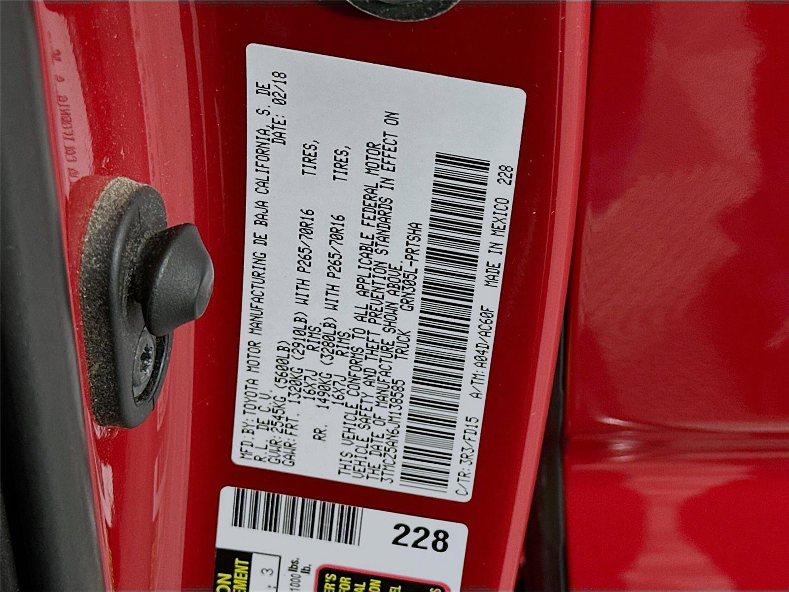 Certified 2018 Toyota Tacoma TRD Off-Road image 22