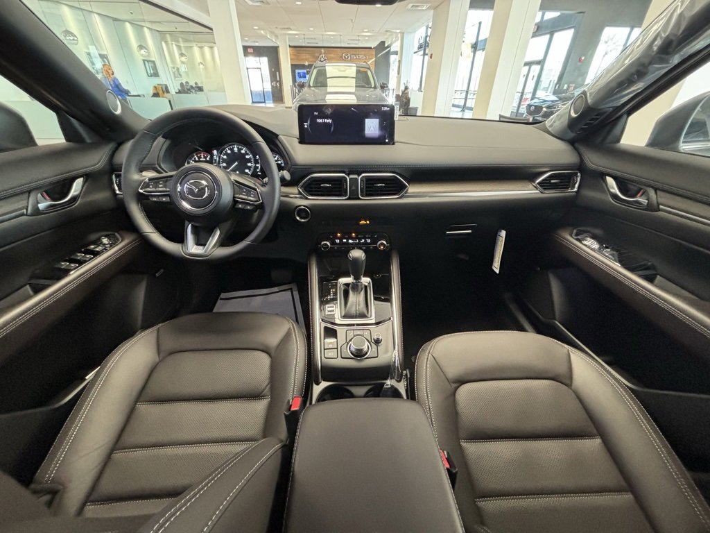 New 2025 MAZDA CX-5 Signature image 12