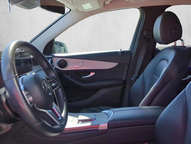 Used 2022 Mercedes-Benz GLC 300 4MATIC w/ Premium Package Lite image 11