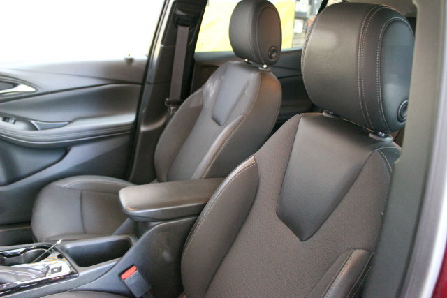 Used 2024 Buick Encore GX Preferred FWD image 18