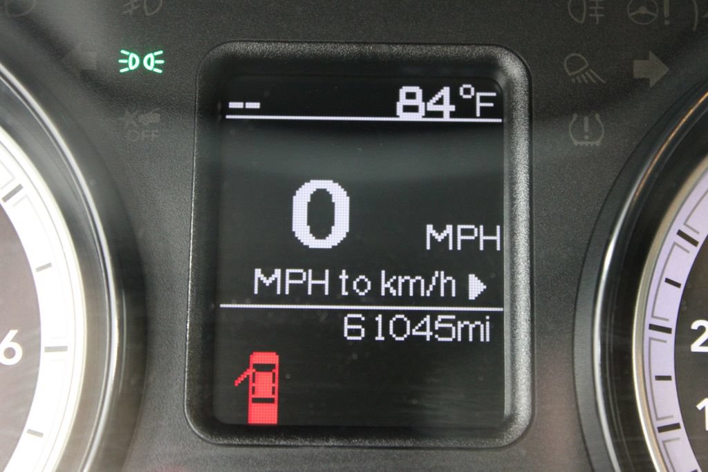 Used 2024 RAM 1500 Classic SLT AWD/4WD image 37