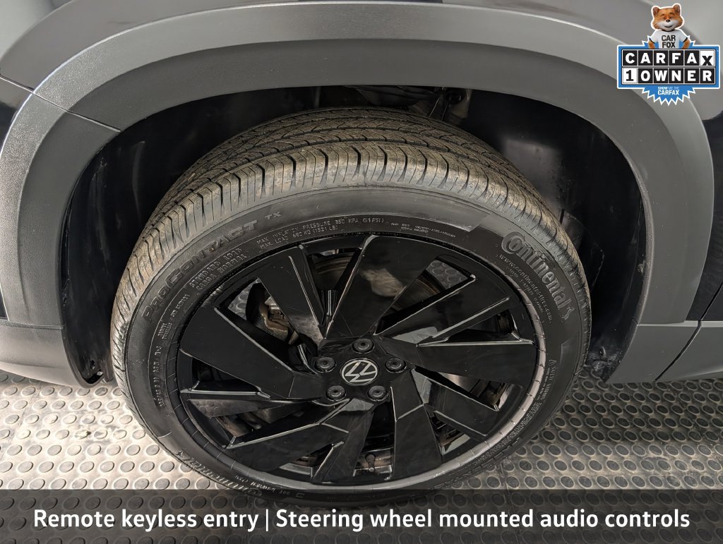 Used 2024 Volkswagen Taos SE w/ Black Wheel Plus Package AWD/4WD image 9
