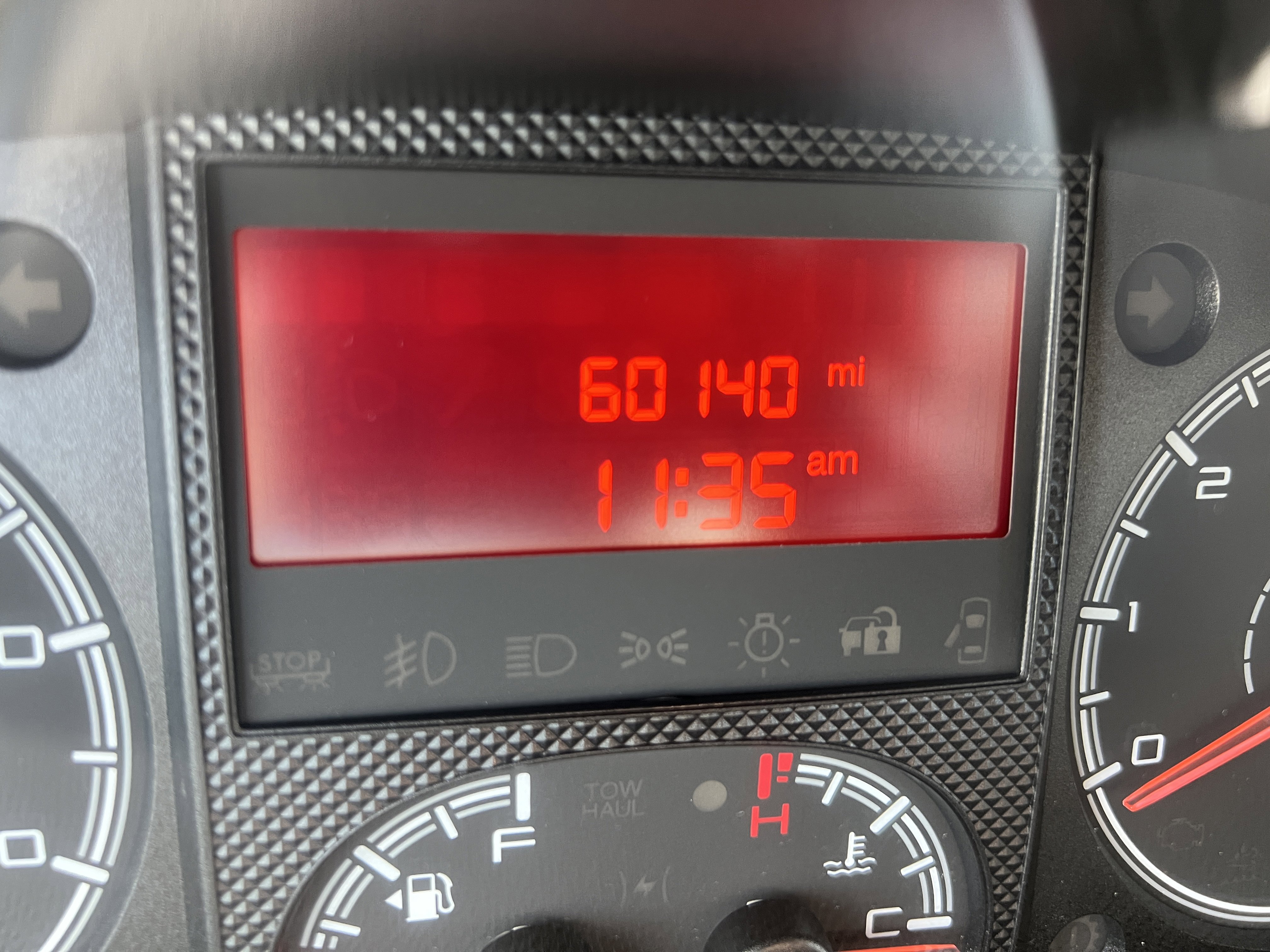 Used 2016 RAM ProMaster 2500 w/ Premium Appearance Group FWD image 26