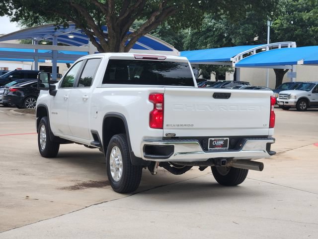 Used 2024 Chevrolet Silverado 2500 LT AWD/4WD image 3