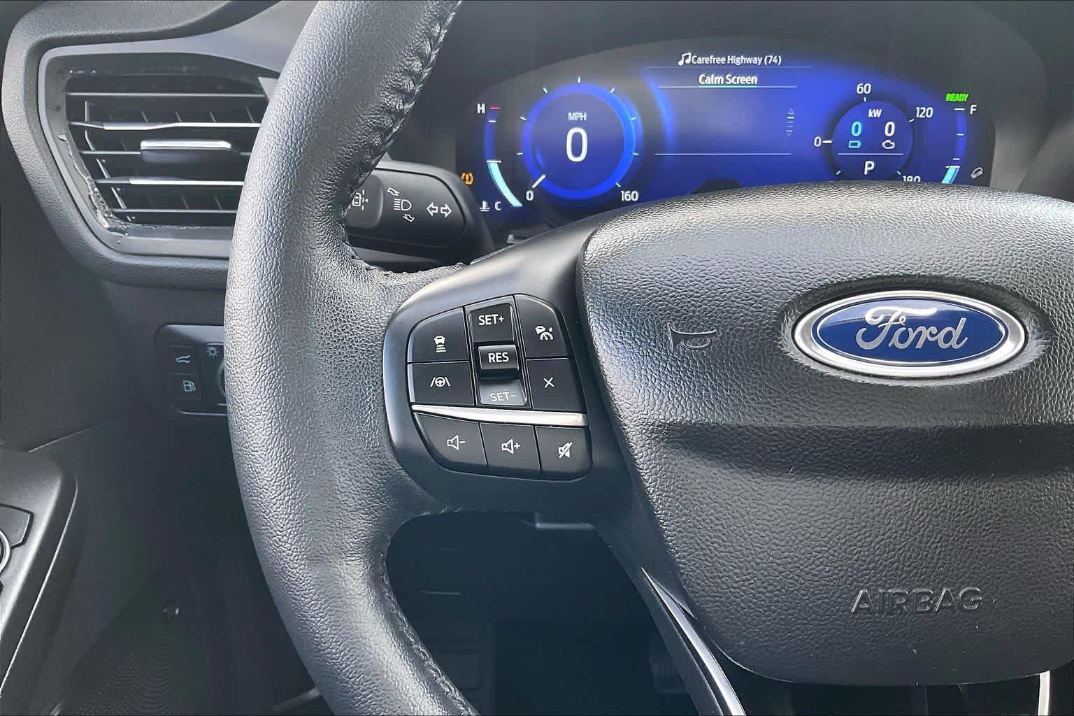 Used 2020 Ford Escape Titanium FWD image 23