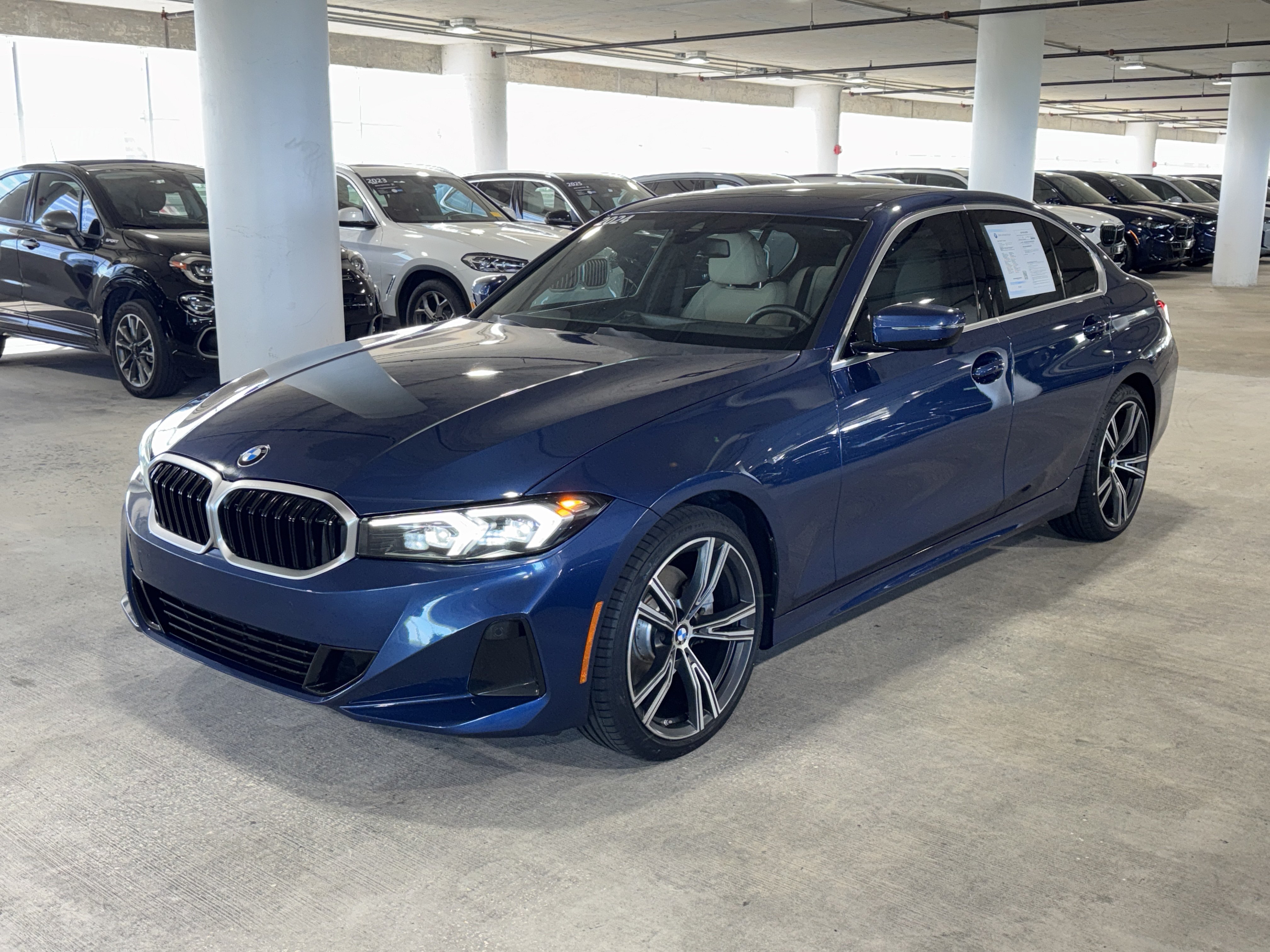 Used 2024 BMW 330i Sedan w/ Convenience Package RWD image 4