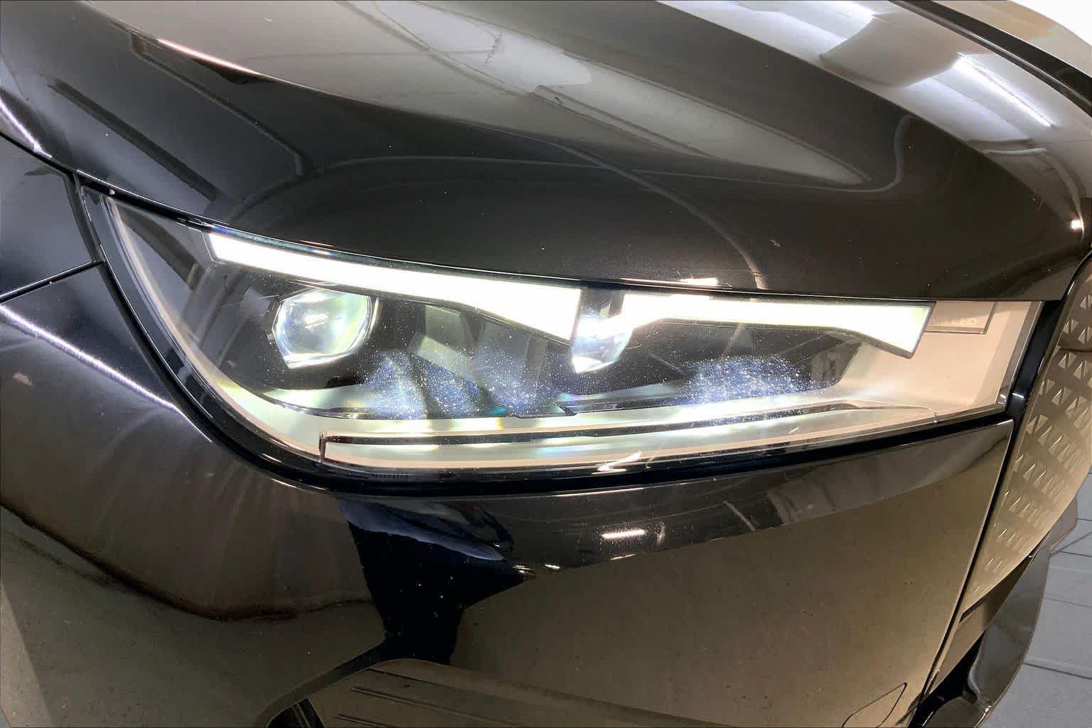 Used 2023 BMW iX xDrive50 w/ Premium Package AWD/4WD image 27