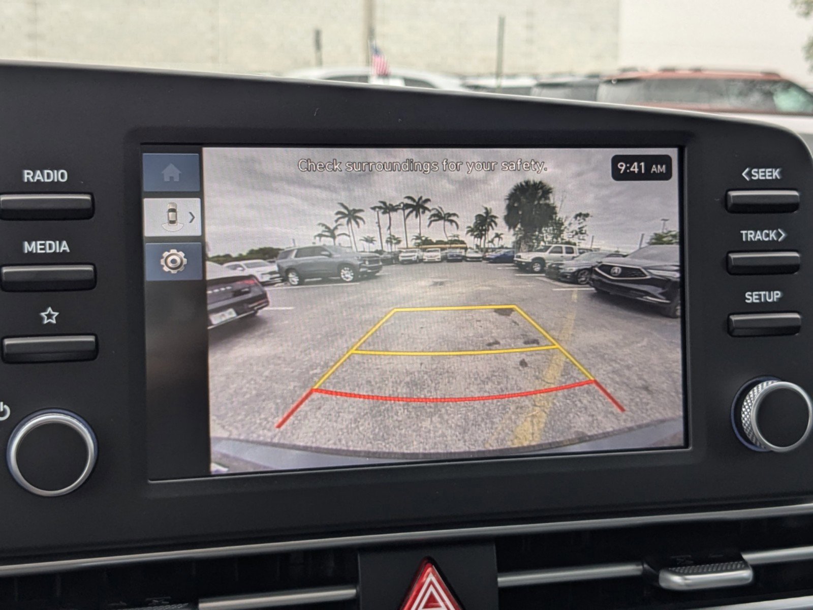 Certified 2025 Hyundai Elantra SE image 20