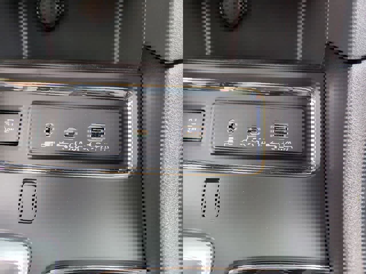 Used 2025 Subaru Ascent Limited image 32