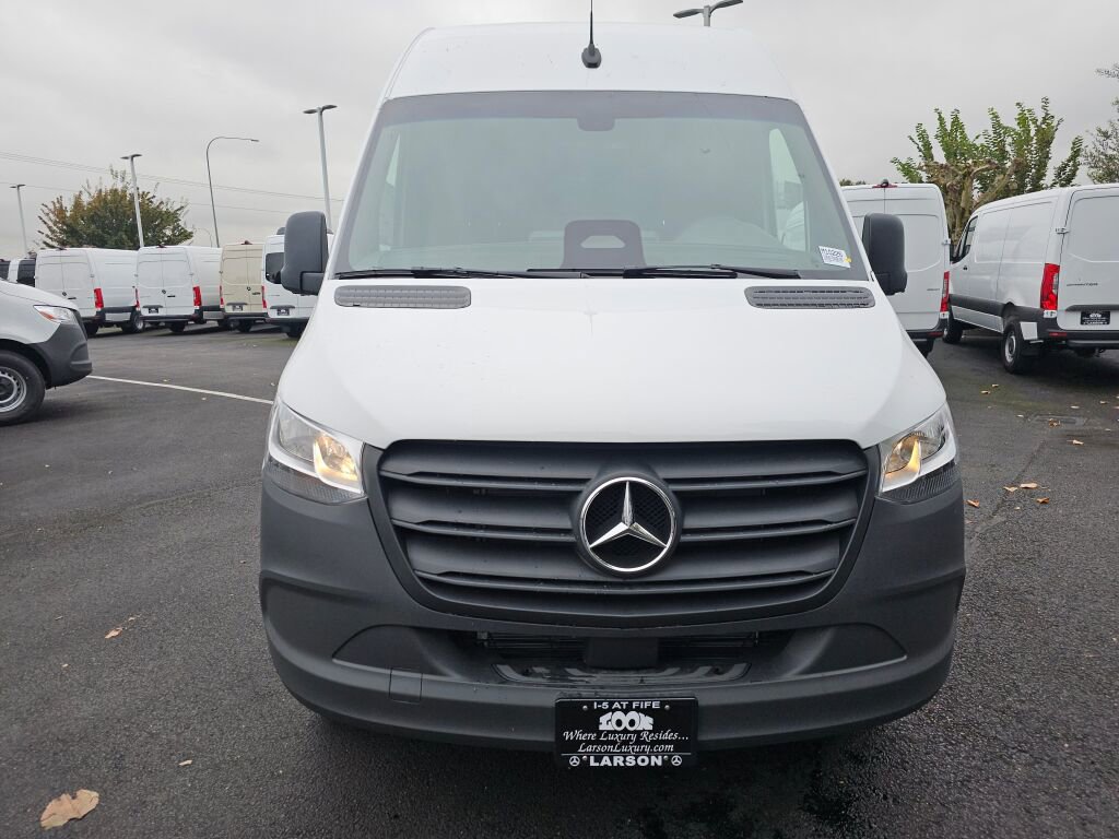 New 2025 Mercedes-Benz Sprinter 2500 image 9