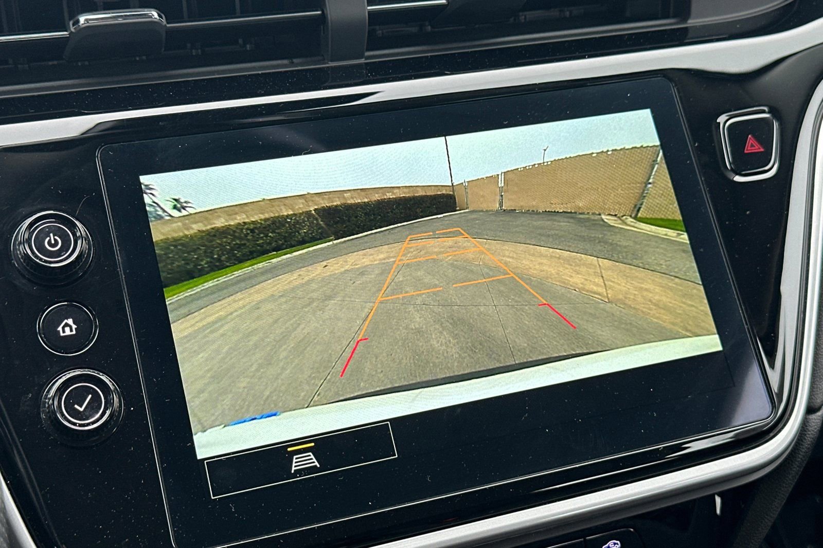 Used 2023 Chevrolet Bolt EUV LT image 19