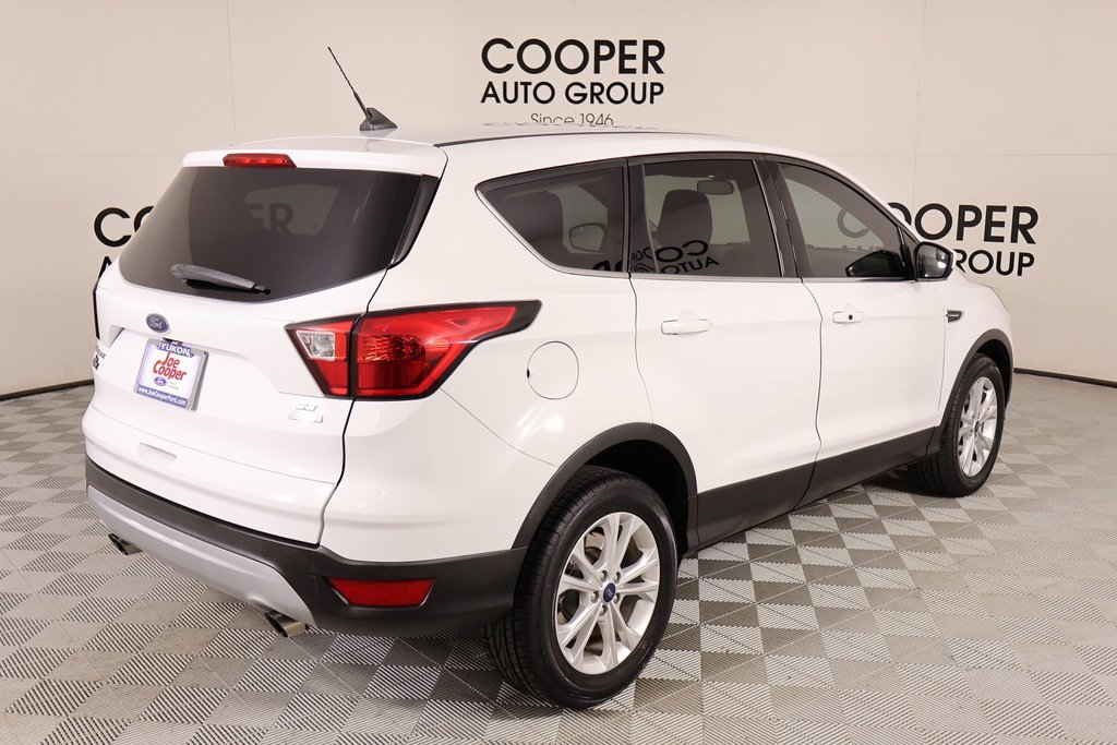 Used 2019 Ford Escape SE image 20