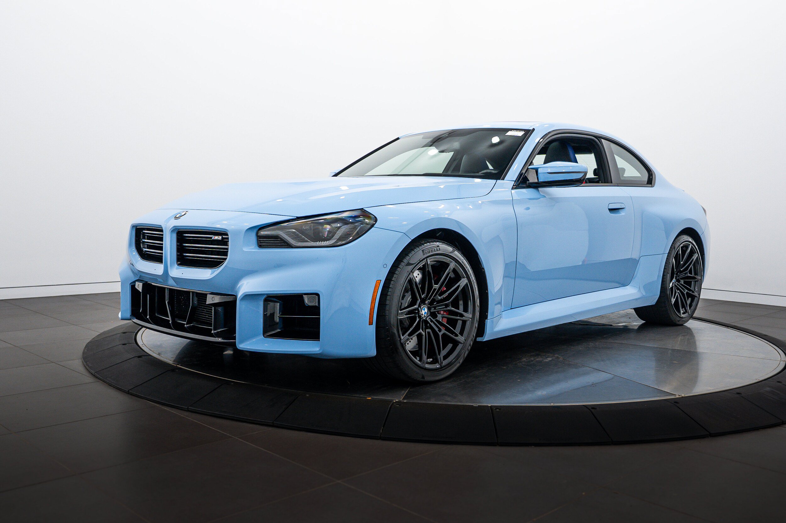 Used 2023 BMW M2 RWD image 7