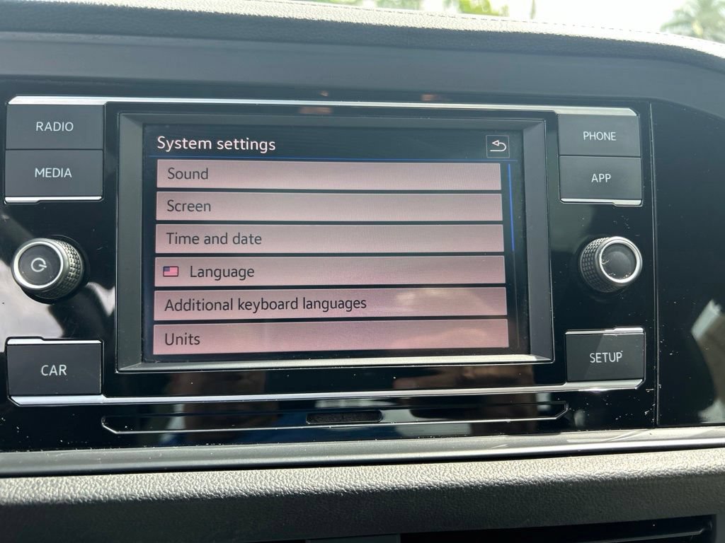 Used 2019 Volkswagen Jetta R-Line FWD image 12
