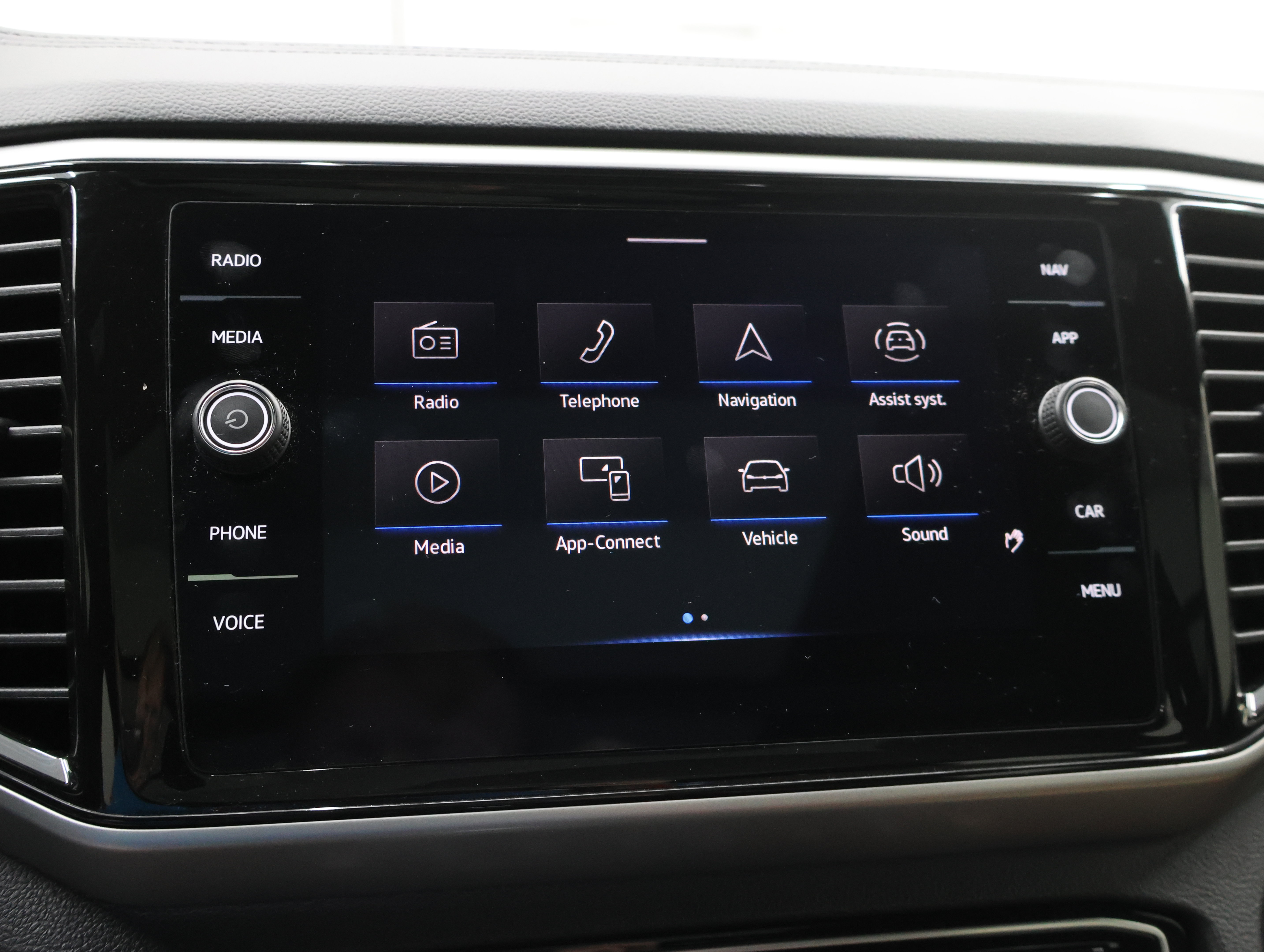Used 2023 Volkswagen Atlas Cross Sport SEL R-Line AWD/4WD image 61