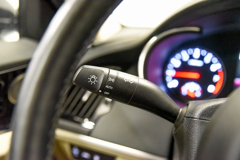 Used 2023 Kia Stinger GT-Line w/ Sun & Sound Package image 26