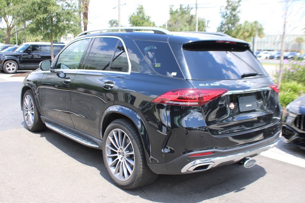 Certified 2023 Mercedes-Benz GLE 350 4MATIC w/ AMG Line Exterior image 8