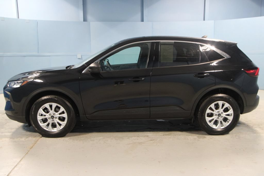 Used 2023 Ford Escape Active AWD/4WD image 25