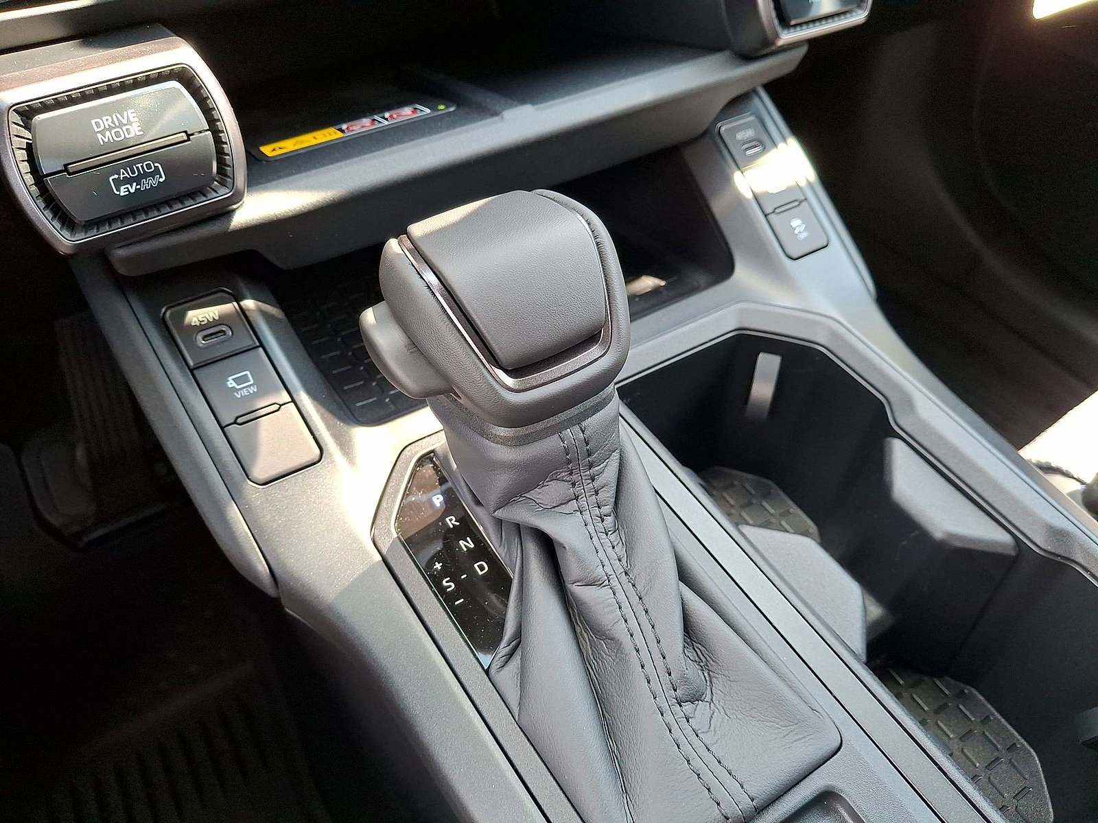 New 2026 Toyota RAV4 XSE AWD/4WD image 15