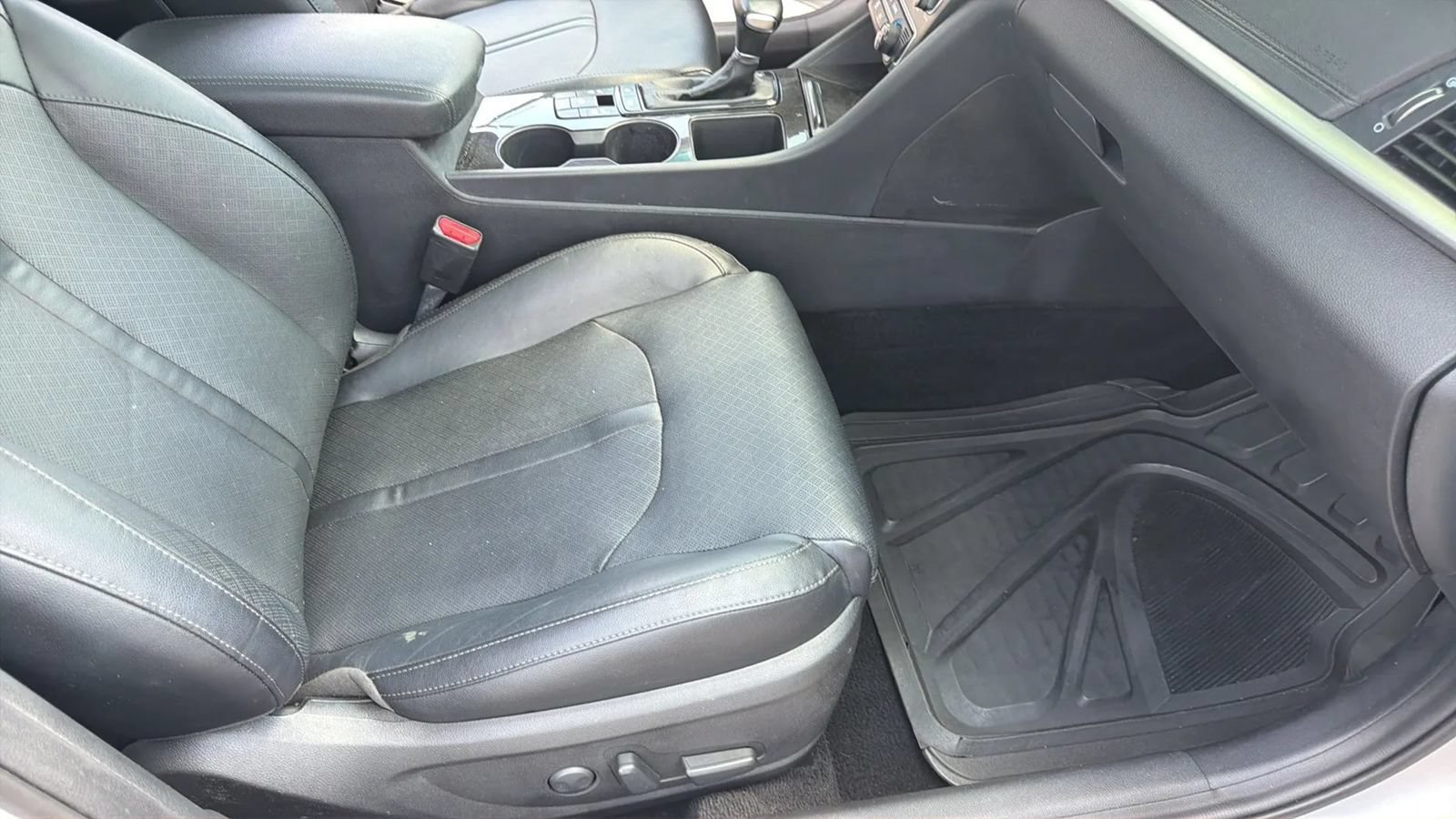 Used 2020 Kia Optima Premium FWD image 29