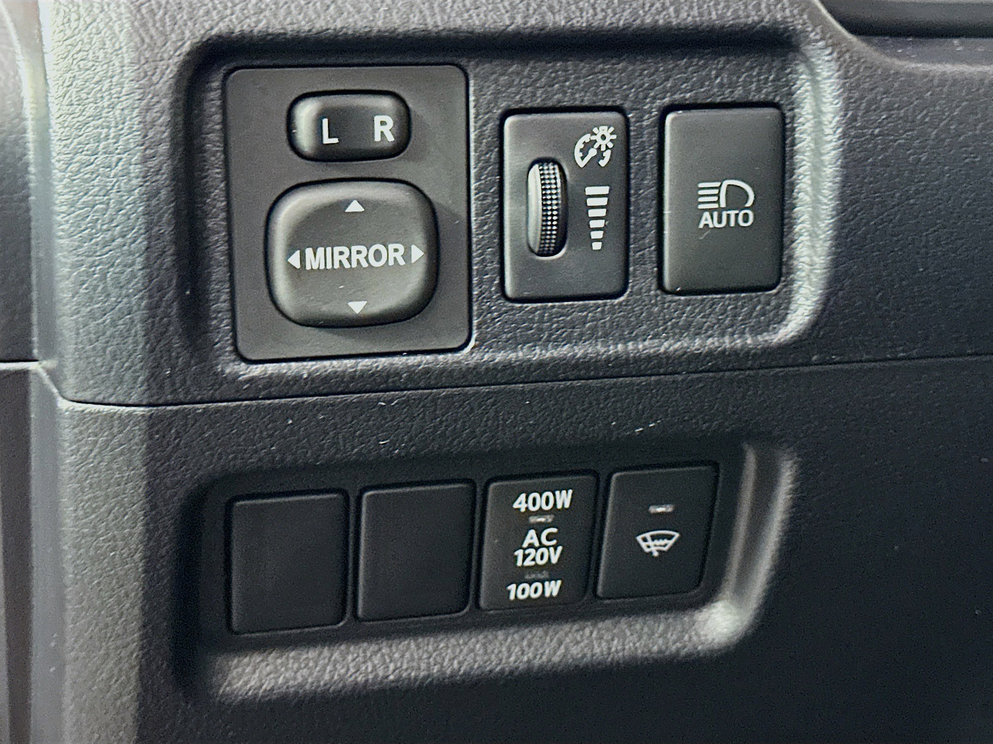 Used 2024 Toyota 4Runner TRD Off-Road Premium image 17