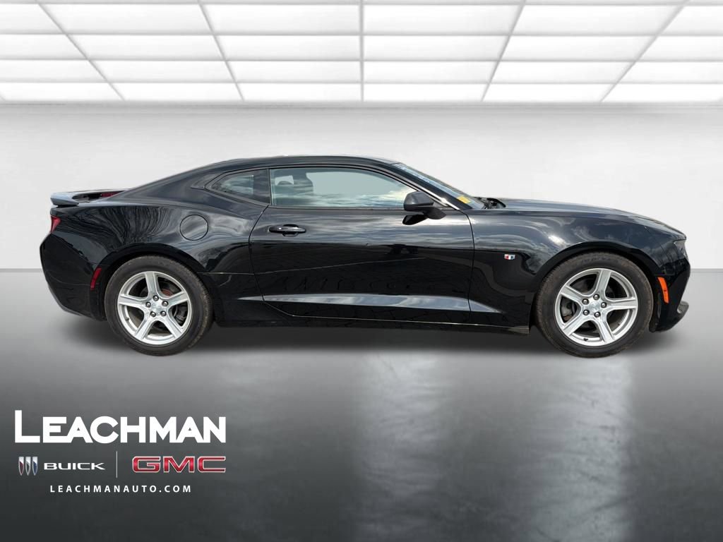 Used 2017 Chevrolet Camaro LT image 2