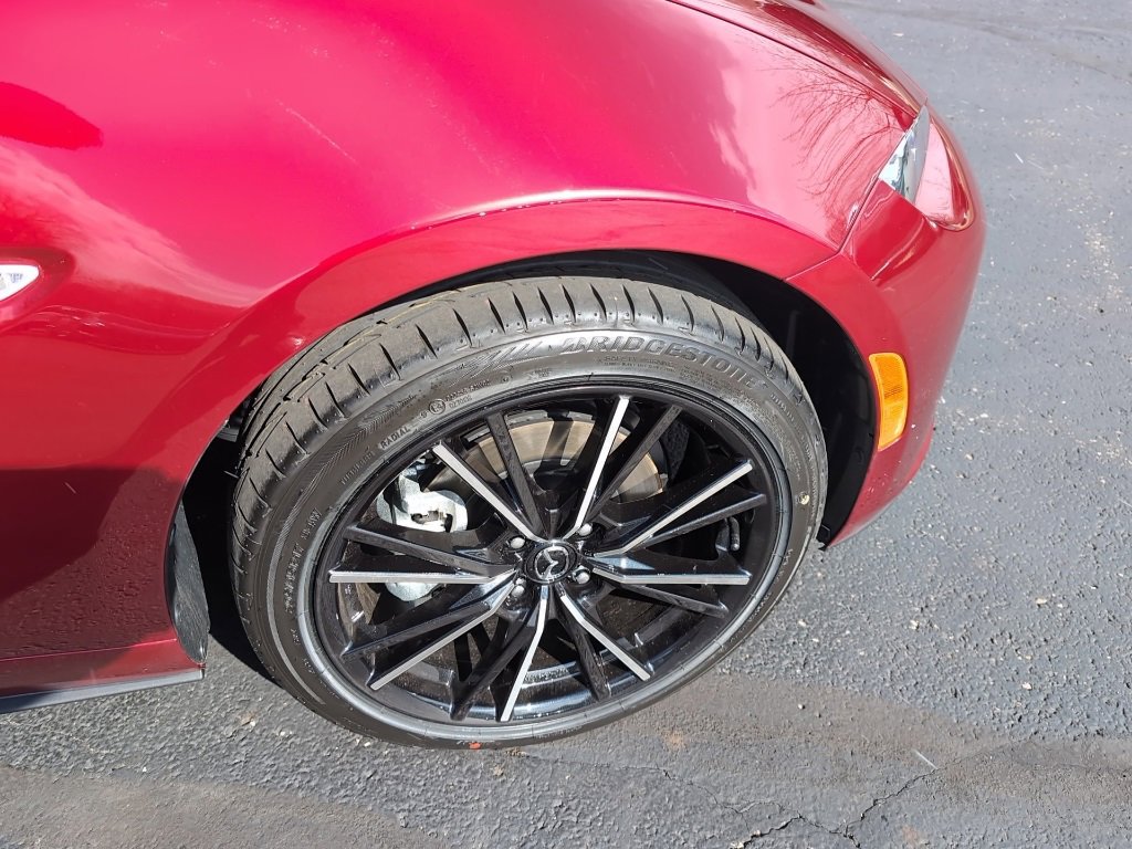 New 2026 MAZDA MX-5 Miata RF Grand Touring image 3