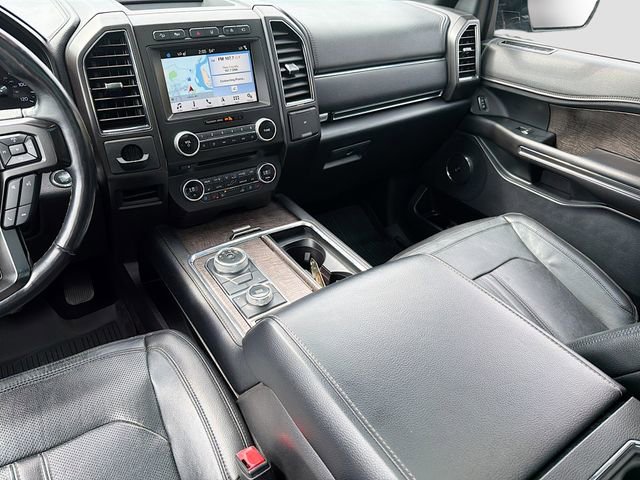 Used 2018 Ford Expedition Limited w/ Equipment Group 302A AWD/4WD image 23