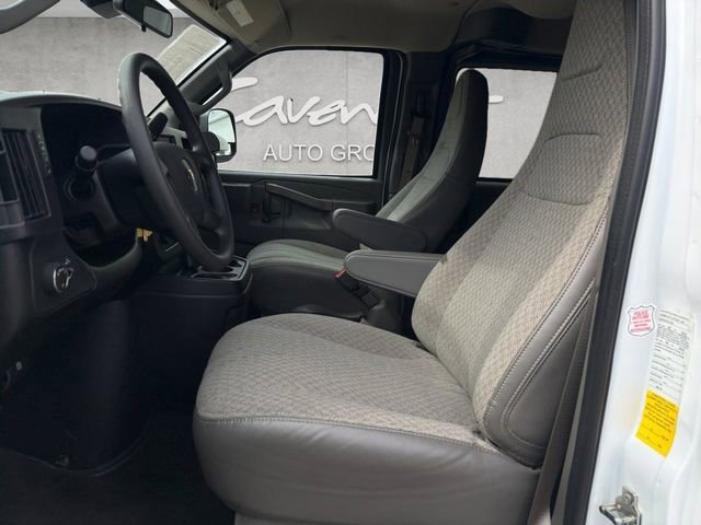 Certified 2025 Chevrolet Express 3500 LT w/ LT Preferred Equipment Group RWD image 14