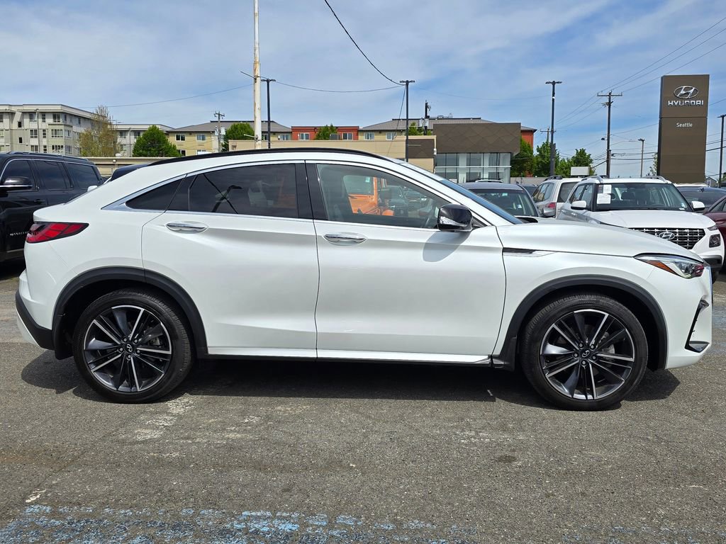 Used 2023 INFINITI QX55 Sensory w/ Lighting Package AWD/4WD image 7