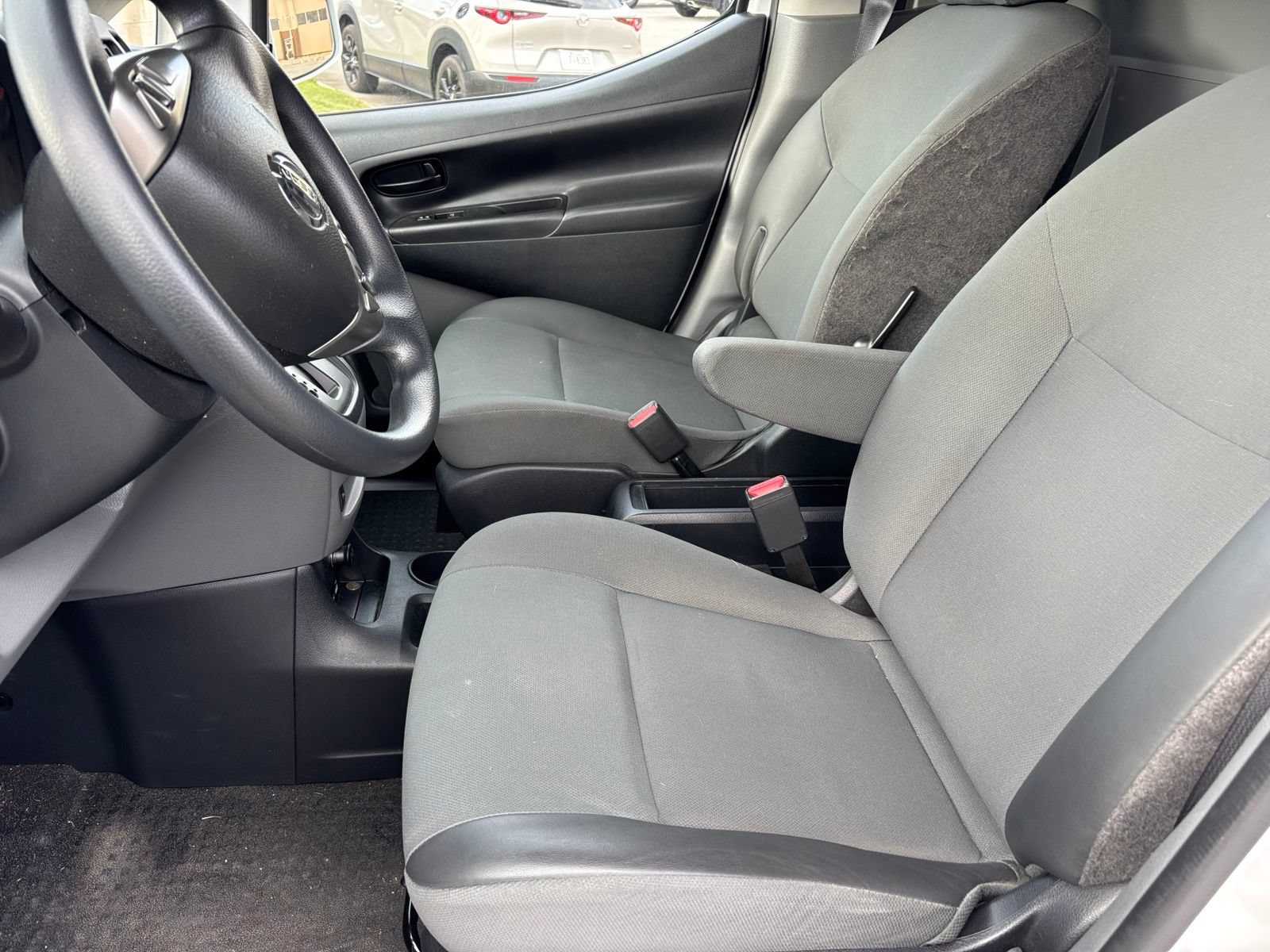 Used 2020 Nissan NV200 SV w/ Back Door Glass Package FWD image 12