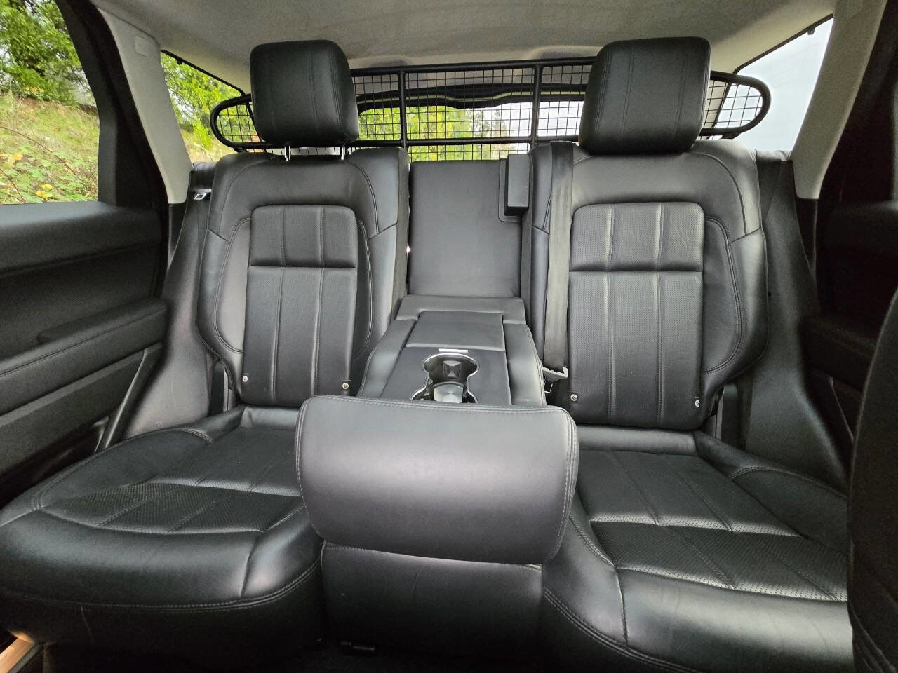 Used 2018 Land Rover Range Rover Sport HSE image 17