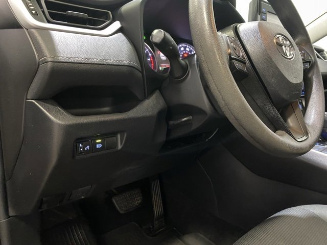 Certified 2021 Toyota RAV4 LE image 14
