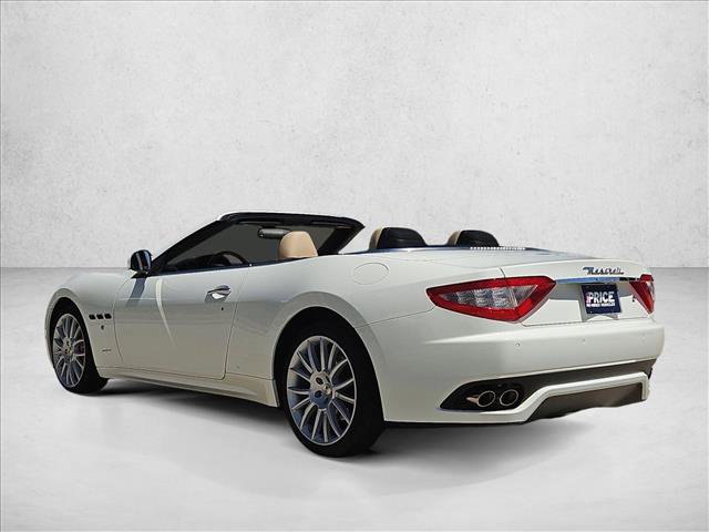 Used 2010 Maserati GranTurismo Convertible RWD image 3