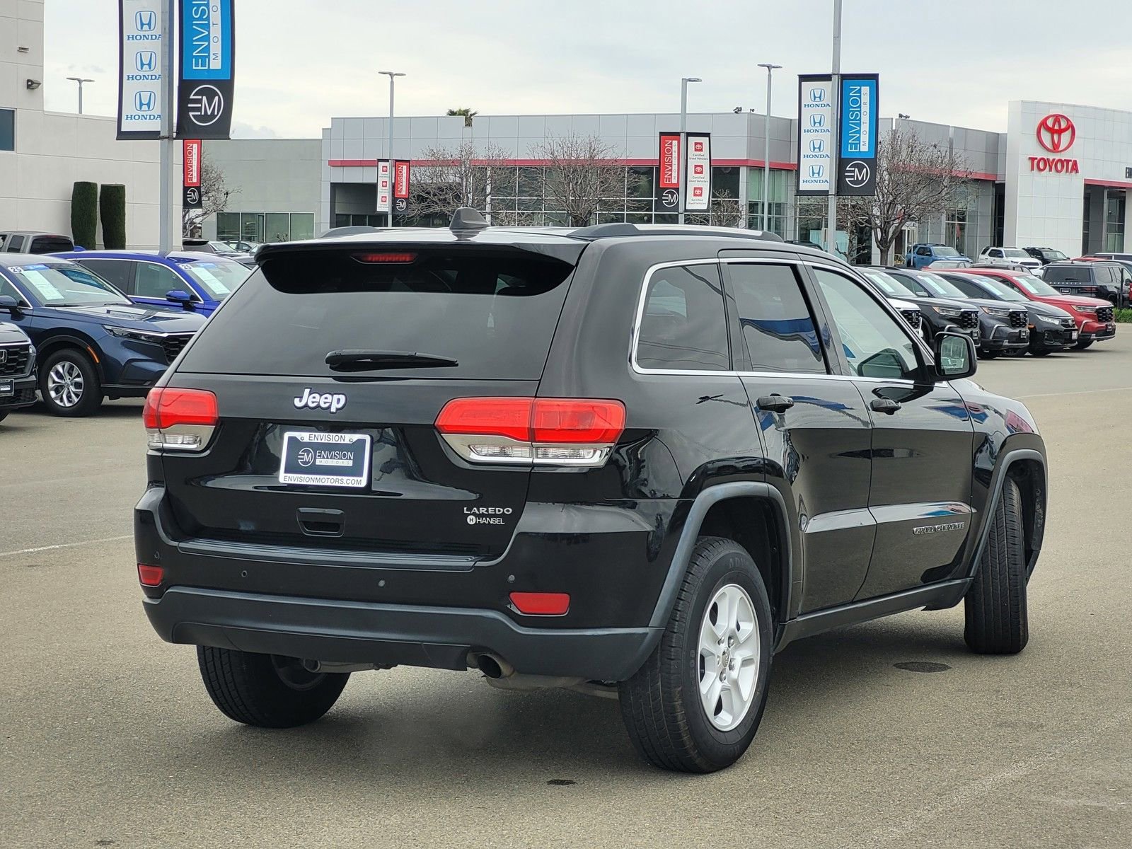 Used 2017 Jeep Grand Cherokee Laredo w/ Quick Order Package 2BE RWD image 5