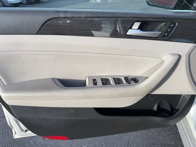 Used 2018 Hyundai Sonata Limited w/ Cargo Package image 9
