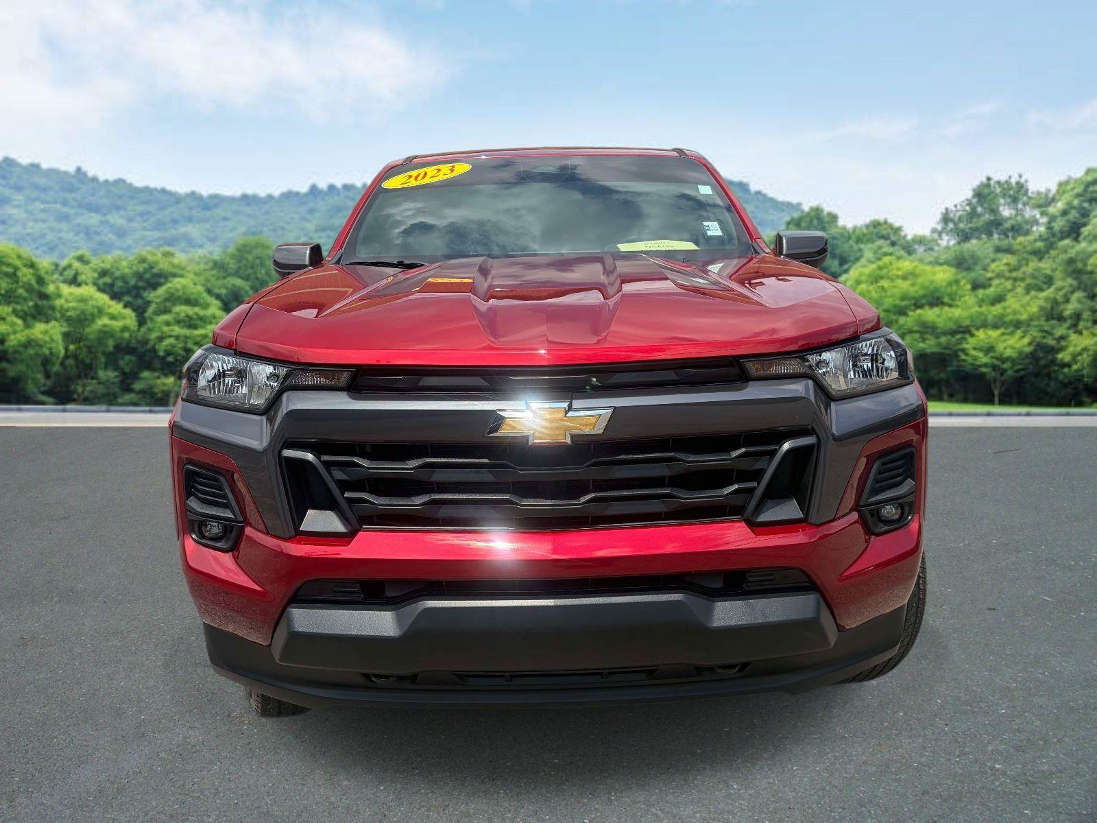 Used 2023 Chevrolet Colorado LT w/ LT Convenience Package AWD/4WD image 23