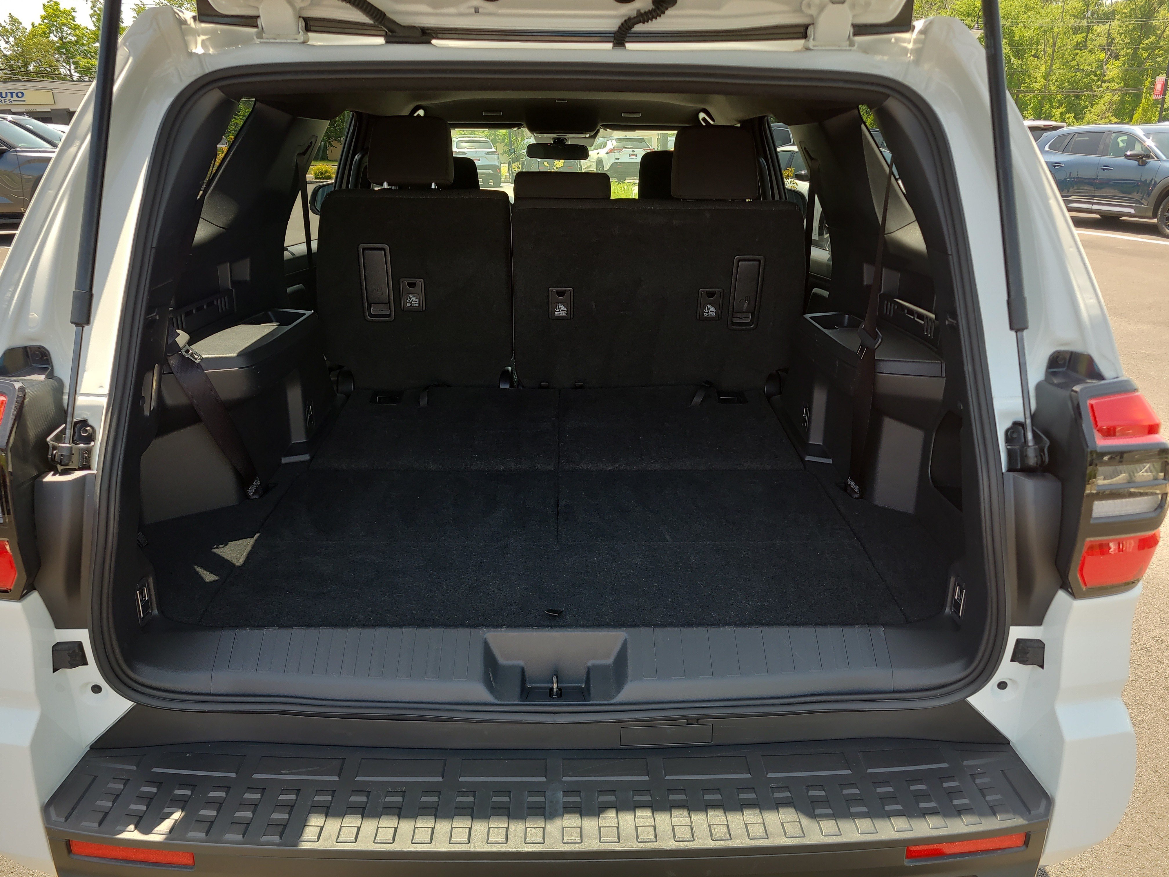 Certified 2025 Toyota 4Runner SR5 AWD/4WD image 30