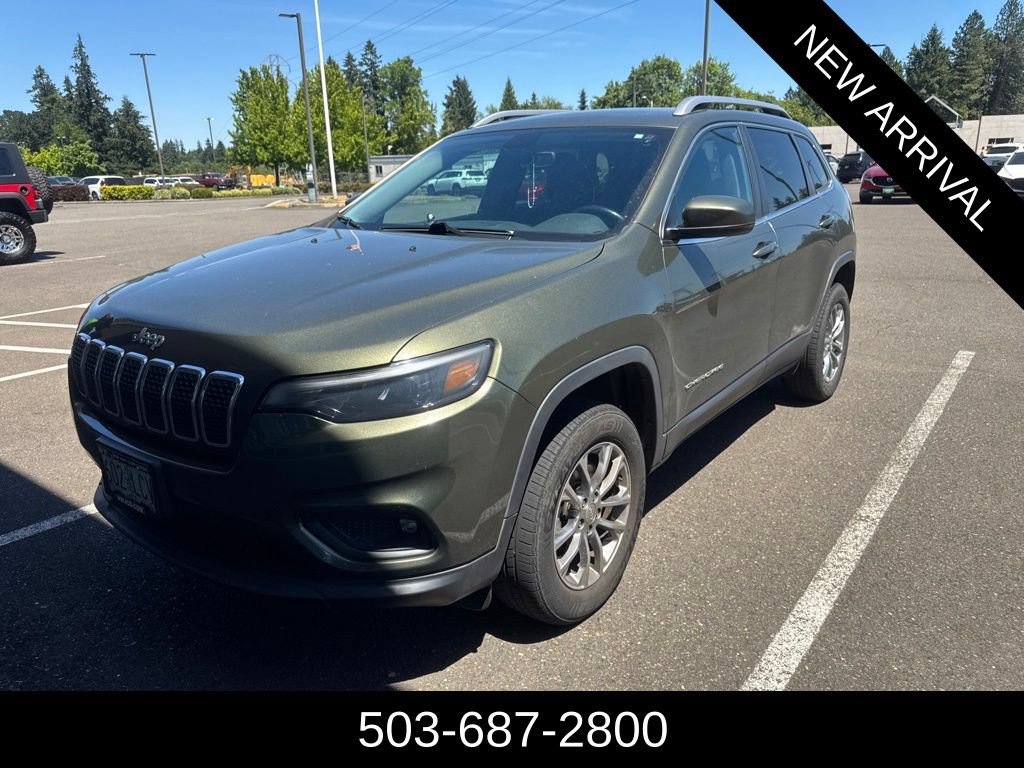 Used 2019 Jeep Cherokee Latitude Plus w/ Comfort/Convenience Group AWD/4WD image 1