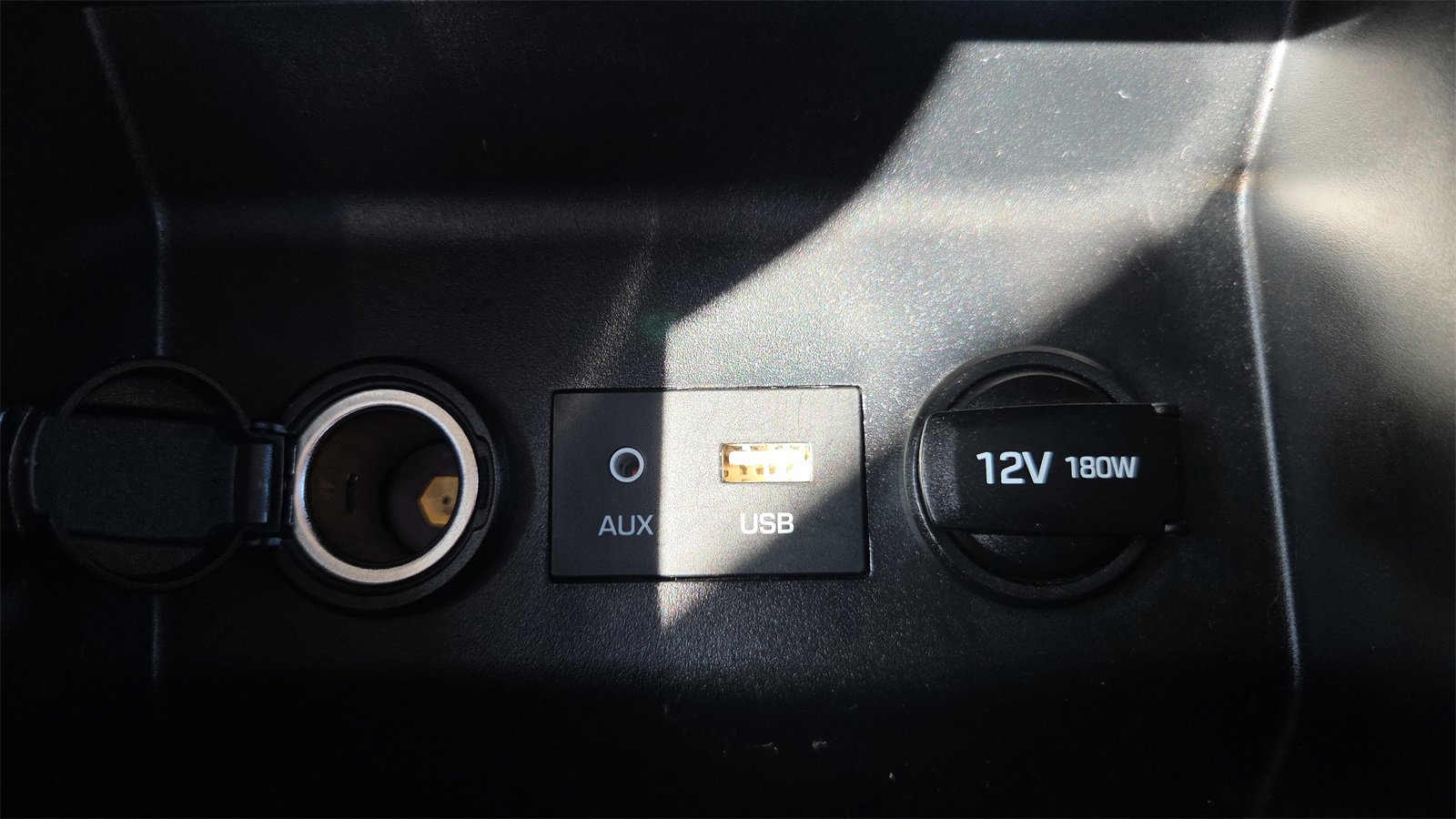 Used 2019 Hyundai Elantra SE w/ Cargo Package image 28