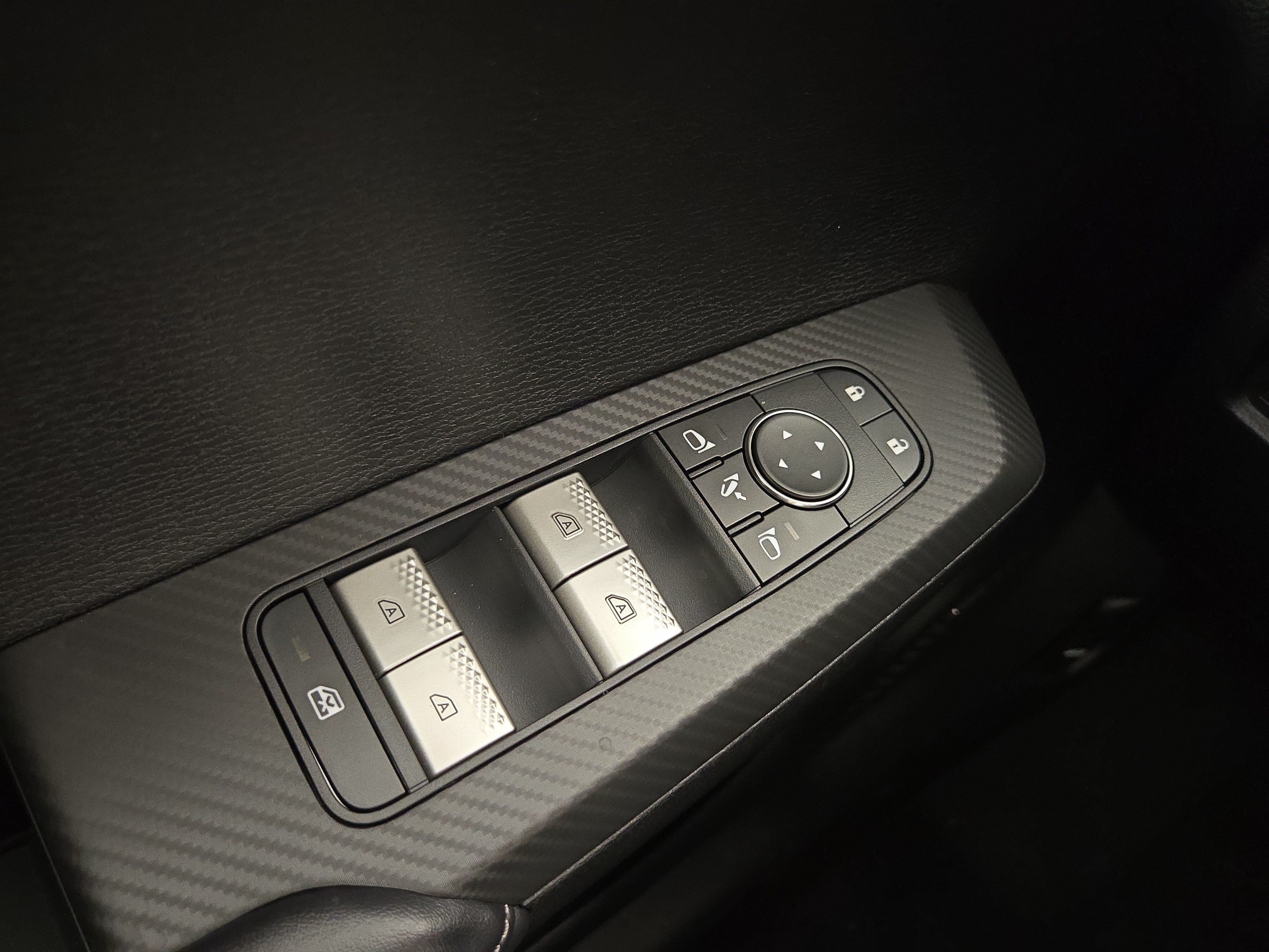New 2026 Mitsubishi Outlander AWD image 31