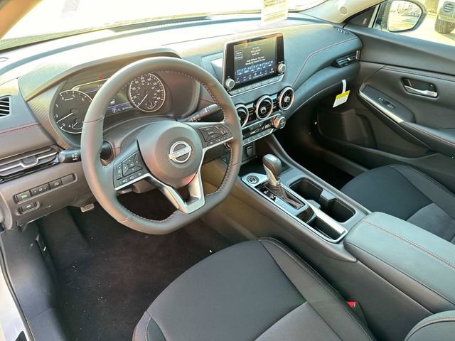 New 2025 Nissan Sentra SR w/ Lighting Package image 10