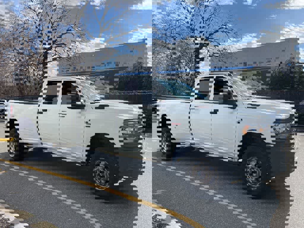 Used 2023 RAM 3500 Tradesman image 15