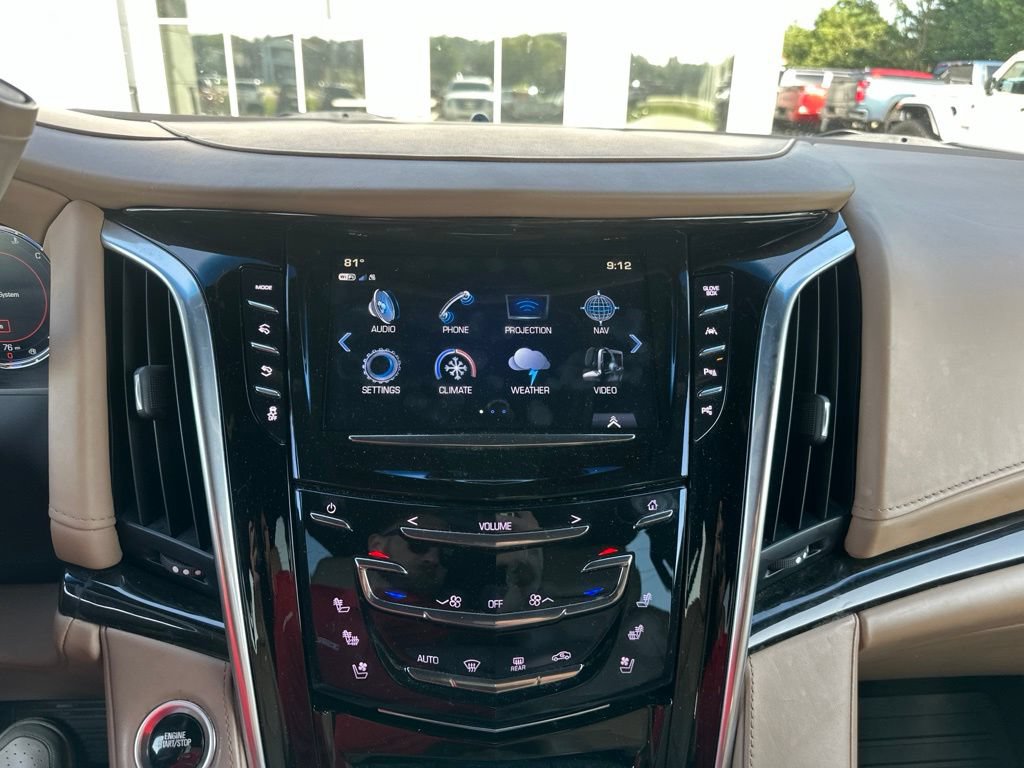 Used 2019 Cadillac Escalade ESV Platinum AWD/4WD image 7
