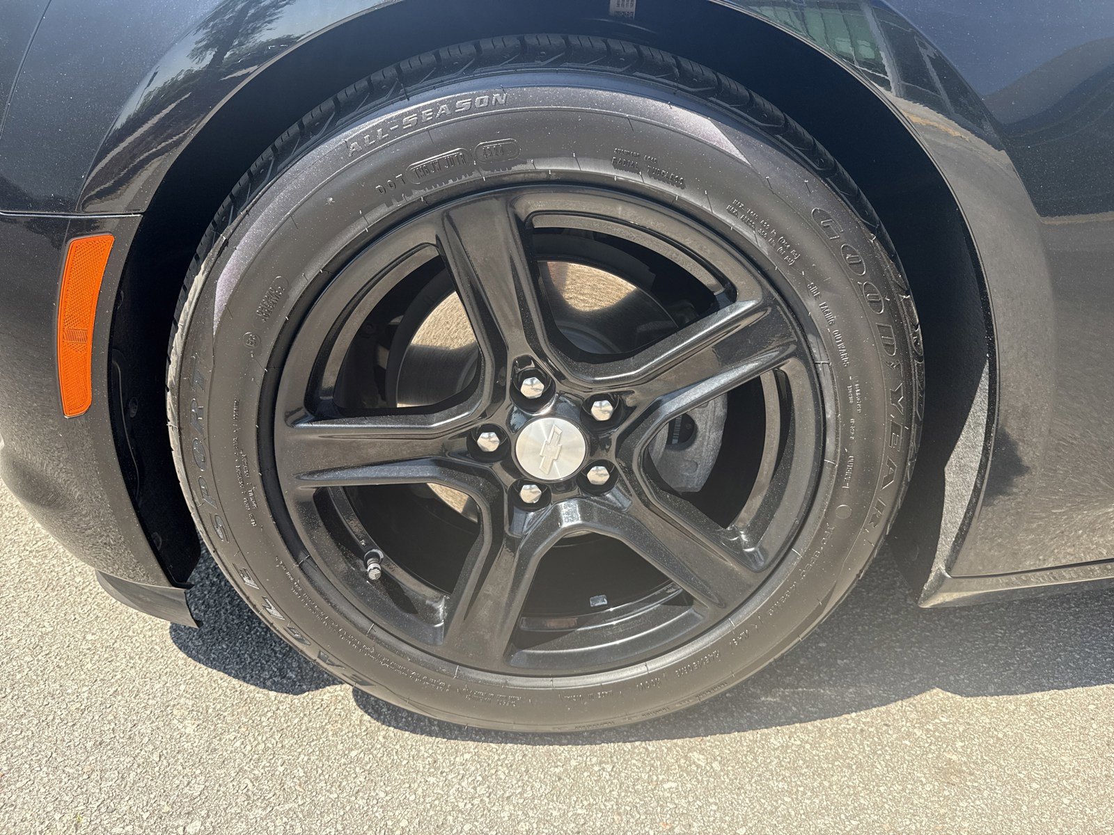 Used 2022 Chevrolet Camaro LT RWD image 10