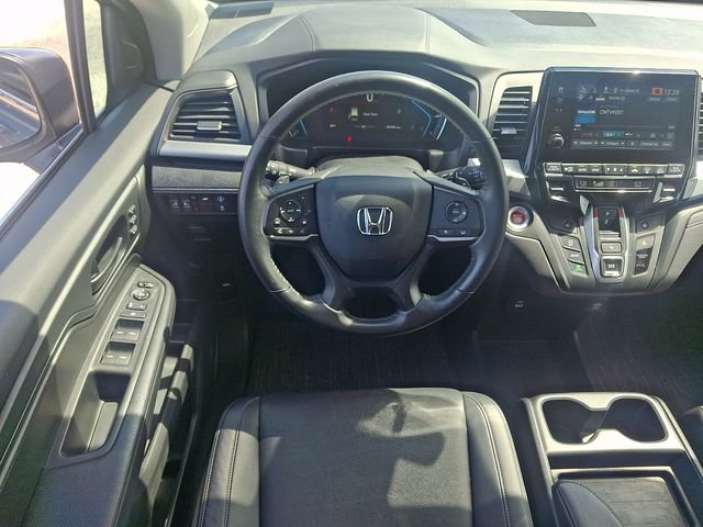 Used 2023 Honda Odyssey EX-L image 2